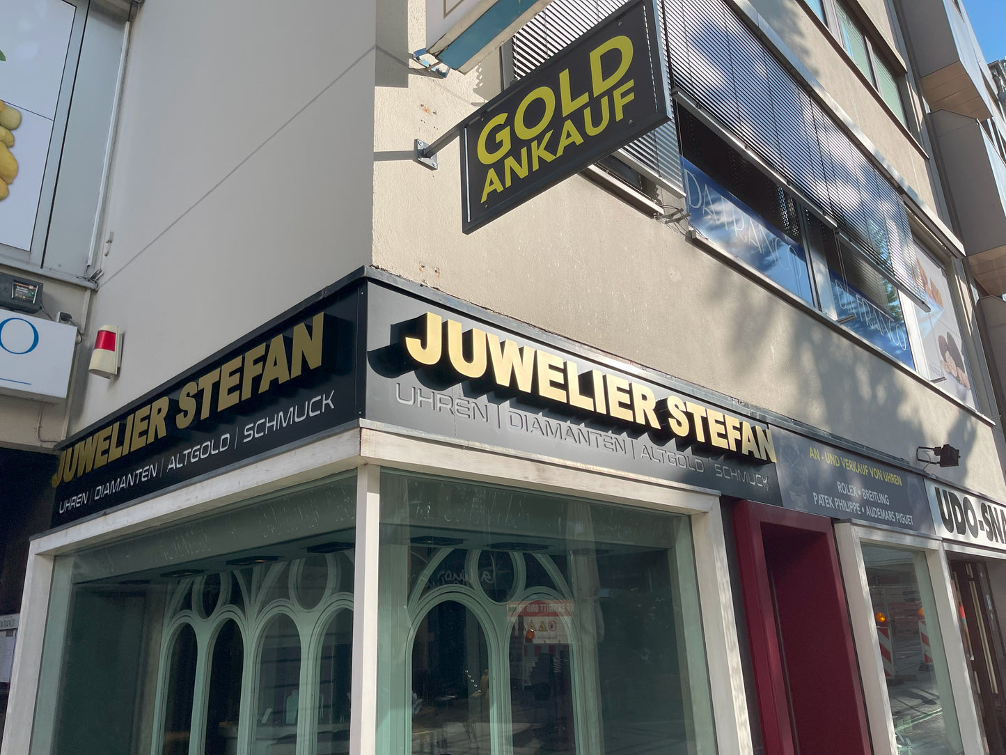 3D Profilbuchstaben & 2D | Leuchtkasten